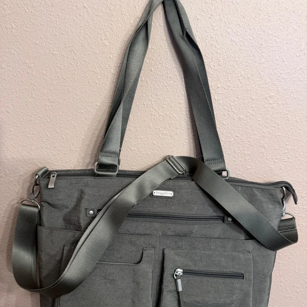 Baggallini Any Day Tote Bag Gray Nylon Travel Shoulder Crossbody Laptop Work Bag